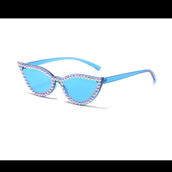 Rhinestone sunglasses - Picture 4 of 5